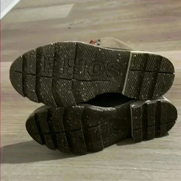 Sorel Brown and Gray Winter Boots - Picture 4 of 6